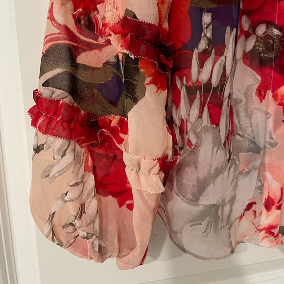 LS Ruffle SLV Blouse - Picture 3 of 7